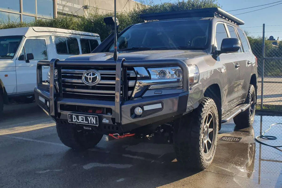 Bull Bar Toyota Landcruiser 200 Series 2016+ - Image 2